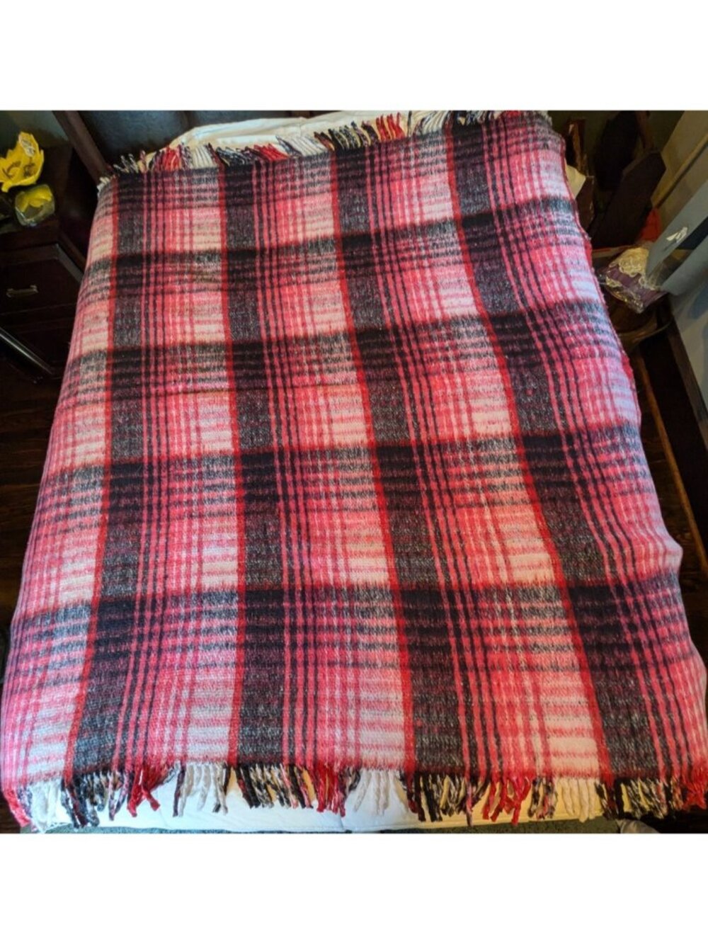 Vtg Twin Sized Plaid Woven Yoga Blanket Throw Reversible Fringe Red Black 59x79
